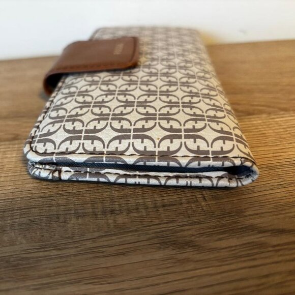 Fossil Tan and Brown Logo Slim and Very Spacious Organizer Wallet - Picture 6 of 7